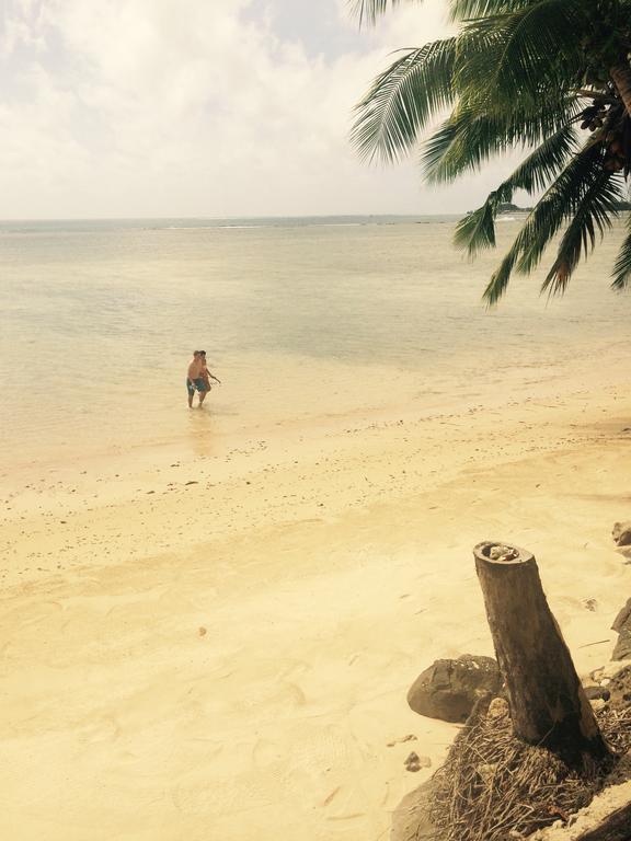 Vacations Beach Fale Hotel Manase Phòng bức ảnh