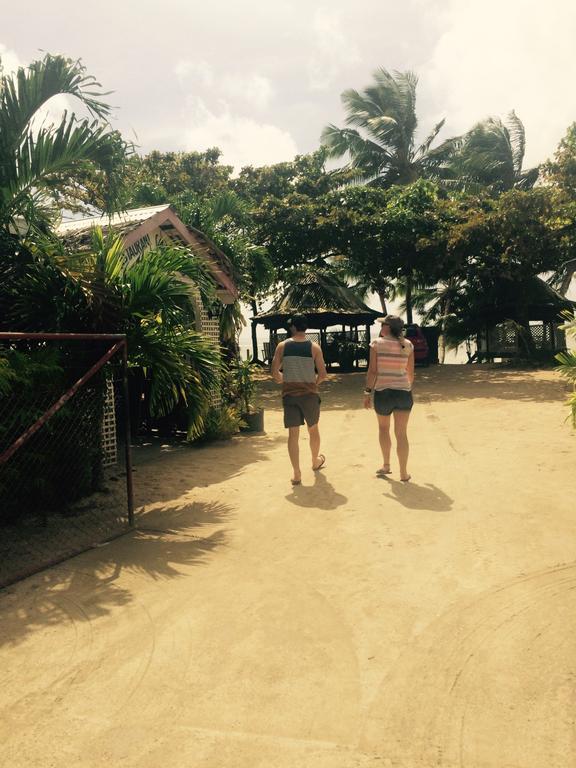 Vacations Beach Fale Hotel Manase Ngoại thất bức ảnh