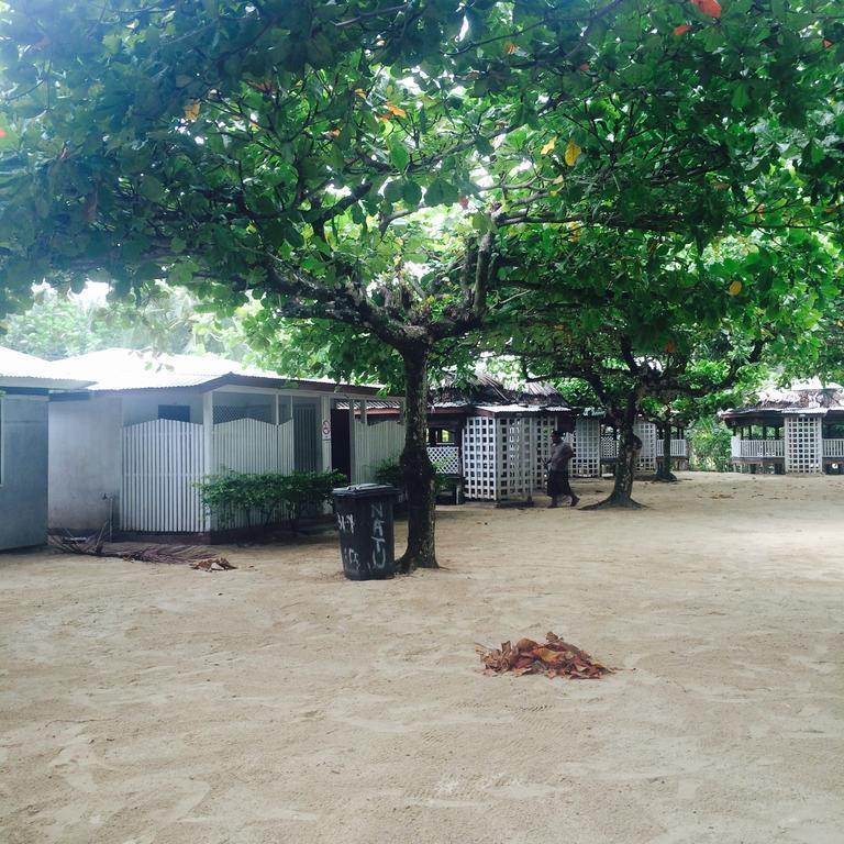 Vacations Beach Fale Hotel Manase Ngoại thất bức ảnh
