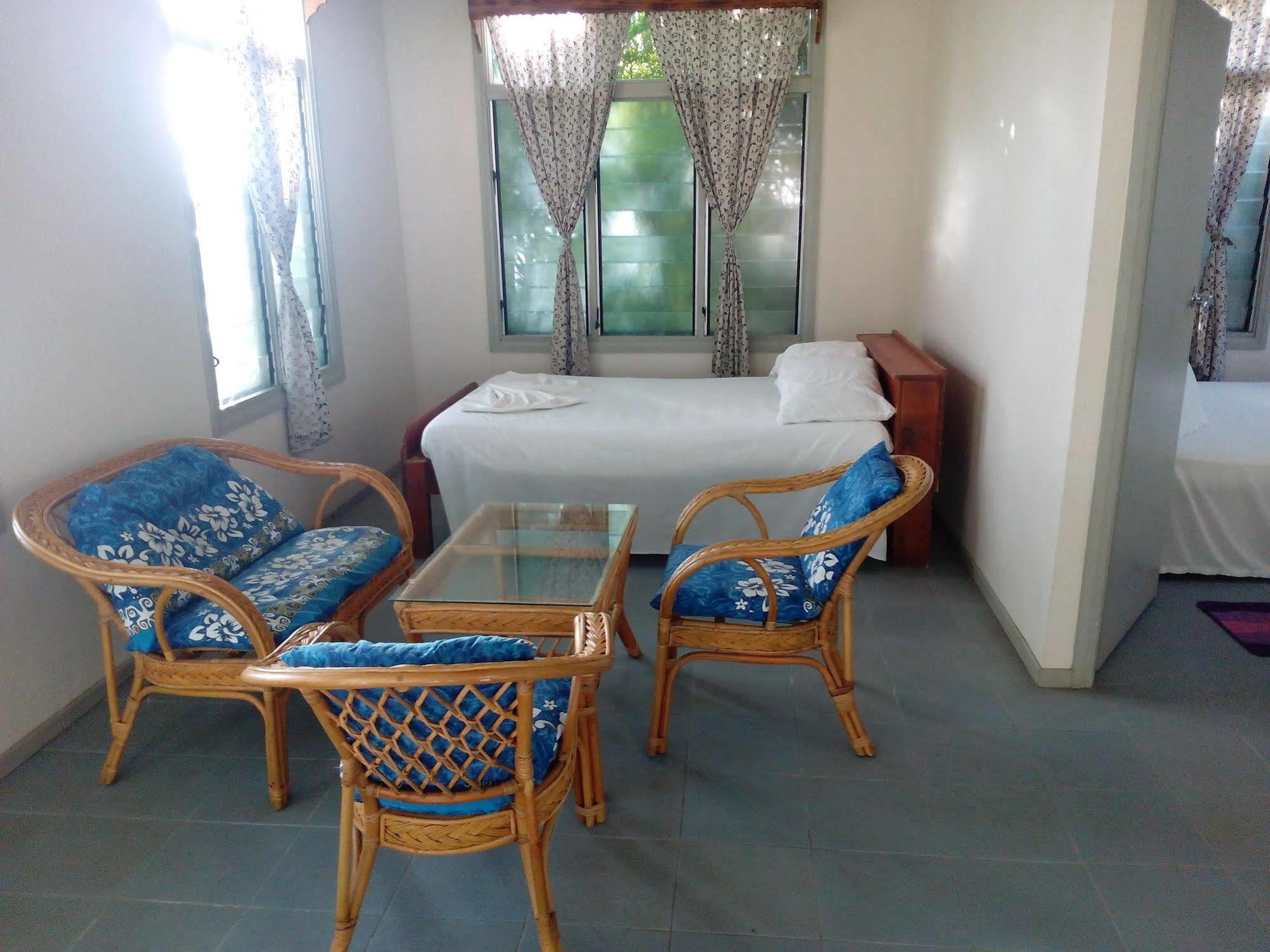 Vacations Beach Fale Hotel Manase Ngoại thất bức ảnh