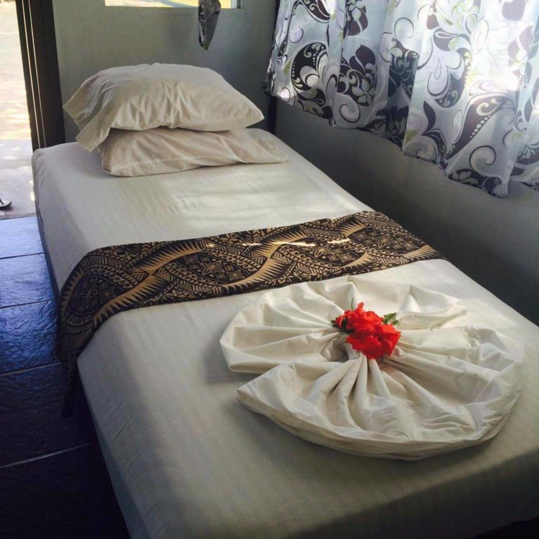 Vacations Beach Fale Hotel Manase Ngoại thất bức ảnh